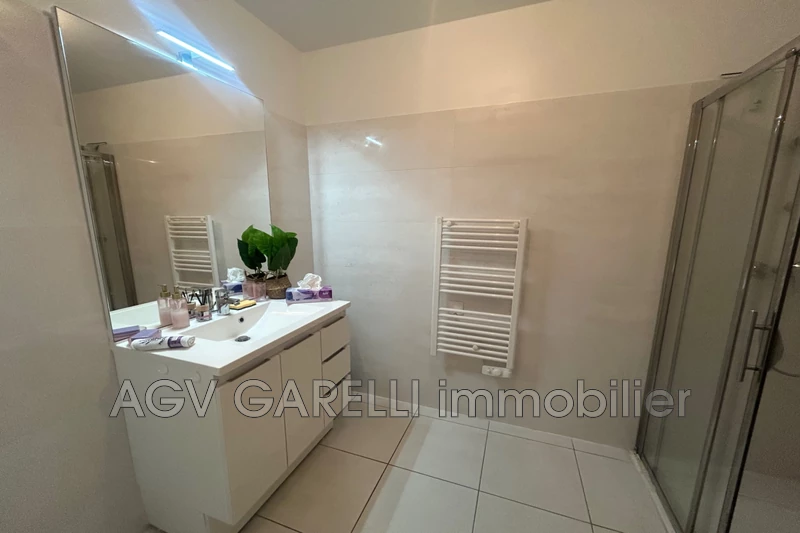 Photo n°11 - Location appartement Hyères 83400 - 895 €