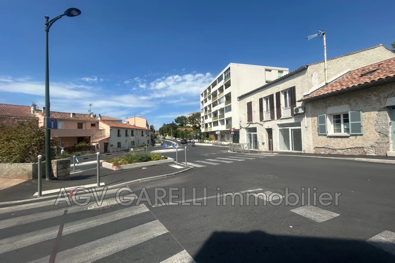Location appartement Hyères  