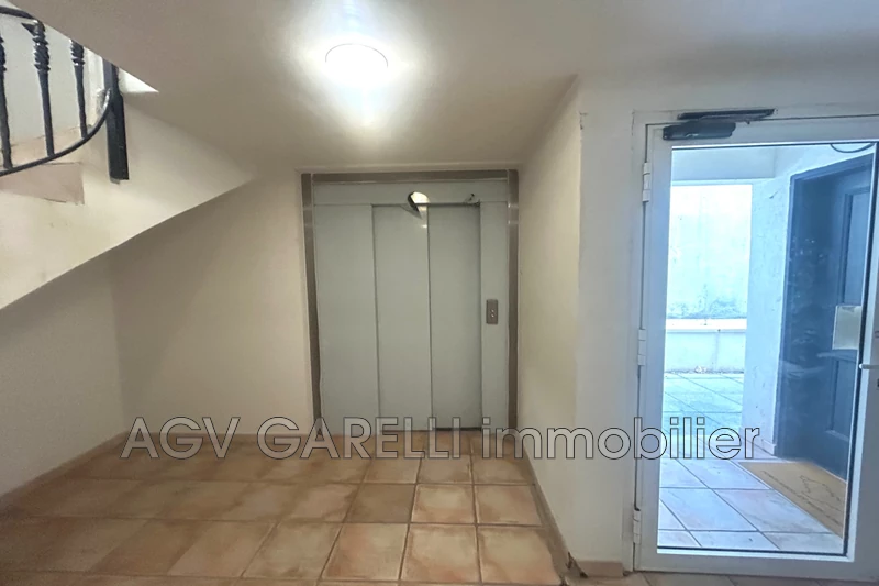 Location appartement Hyères  