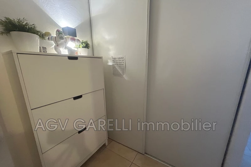 Location appartement Hyères  