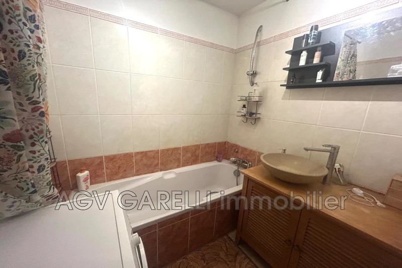 Location appartement Hyères  
