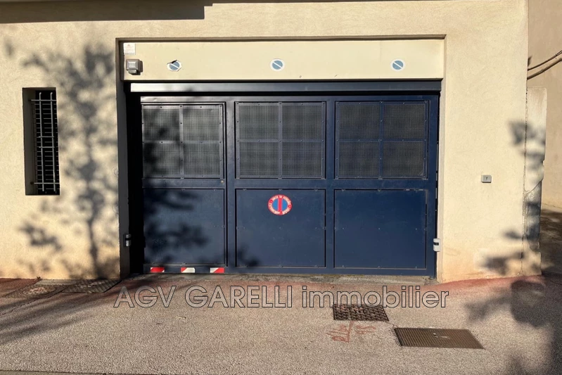 Location appartement Hyères  