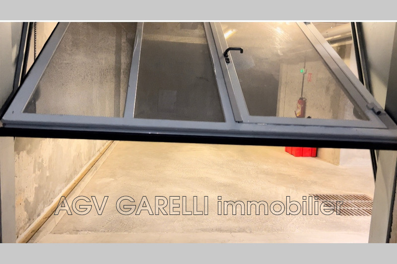 Photo n°5 - Location Garage parking Hyères 83400 - 90 €