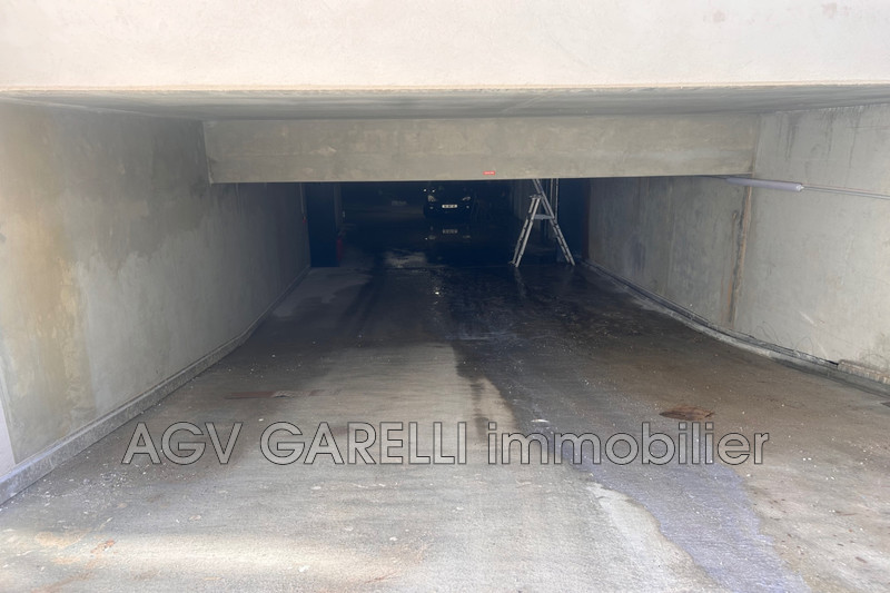 Photo n°2 - Location Garage parking Hyères 83400 - 185 €