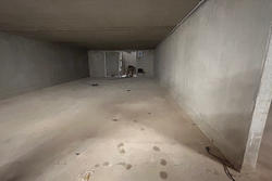 Photos  Garage Parking à louer Hyères 83400