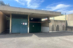 Photos  Garage Box fermé à louer Hyères 83400