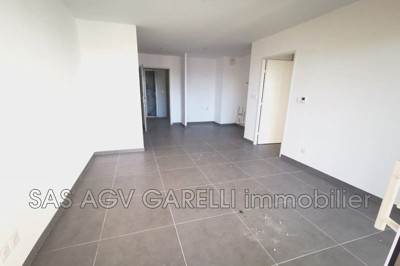 Photo Apartment Hyères Centre-ville,   to buy apartment  2 room   40&nbsp;m&sup2;