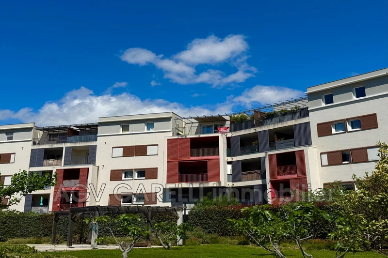 Vente appartement Hyères  