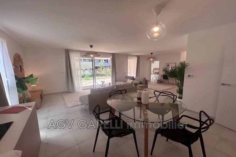 Vente appartement Hyères  