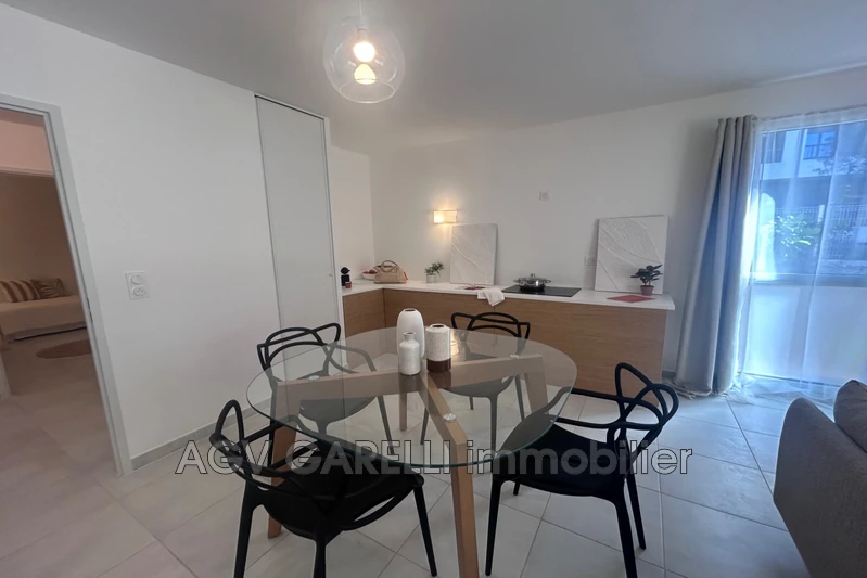 Vente appartement Hyères  