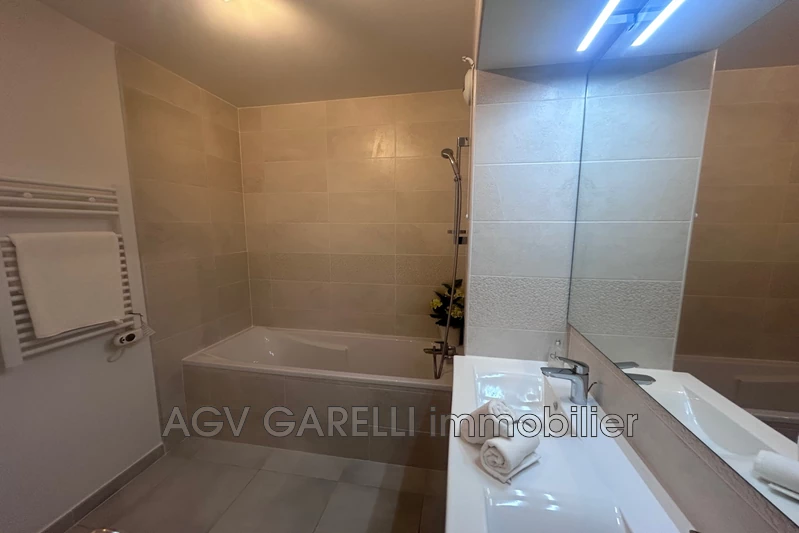 Vente appartement Hyères  