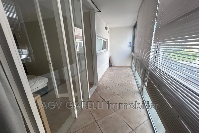 Vente appartement Hyères  