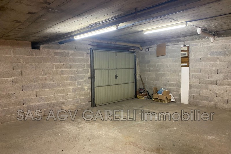 Photo n°2 - Vente Garage box fermé Hyères 83400 - 105 000 €