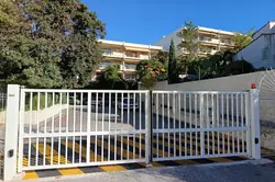 Photos  Garage à vendre Toulon 83000