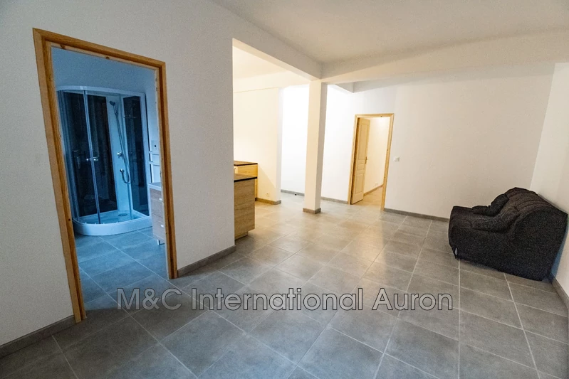 Location appartement Saint-Etienne-de-Tinée  
