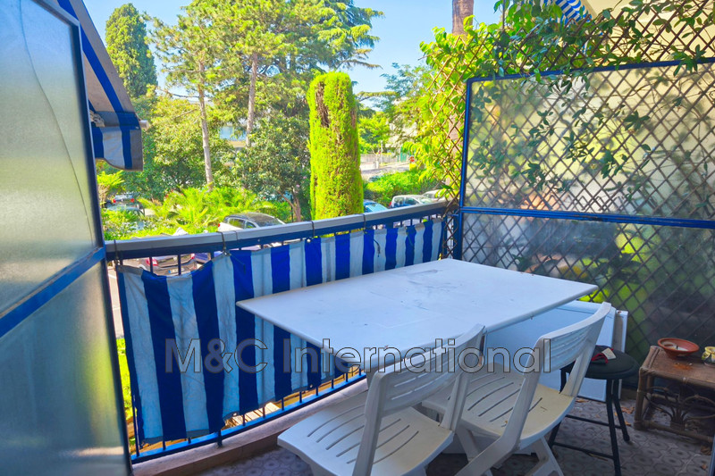 Location appartement Antibes  