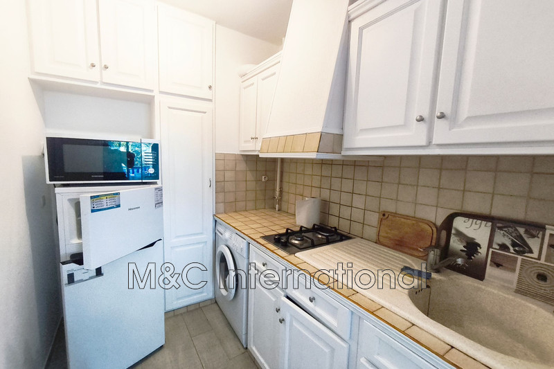 Location appartement Antibes  