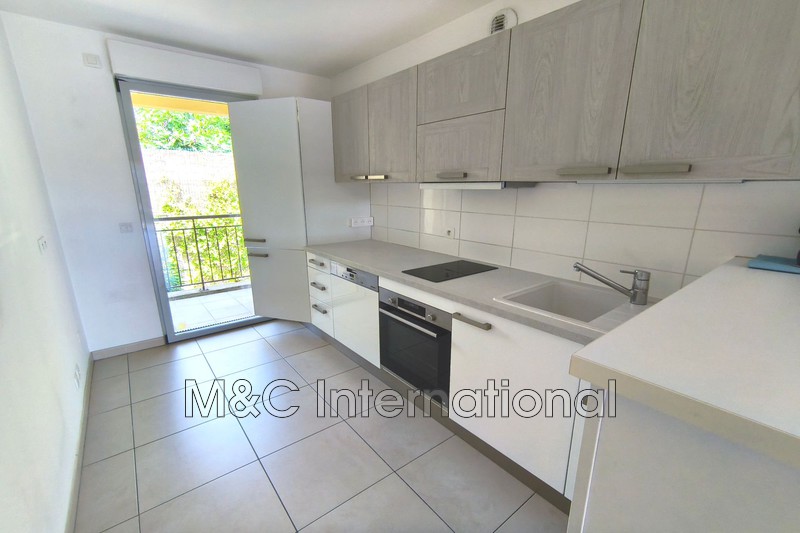 Location appartement Biot  