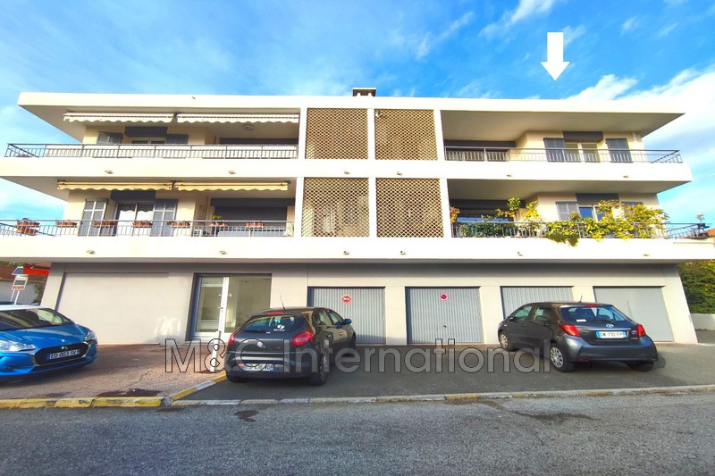 Photo Apartment Antibes  Rentals apartment  3 rooms   71&nbsp;m&sup2;