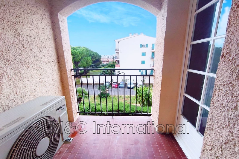 Location appartement Antibes  