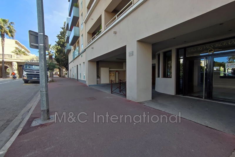 Location parking Juan-les-Pins  