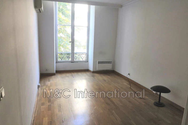 Professionnel local professionnel Nice  