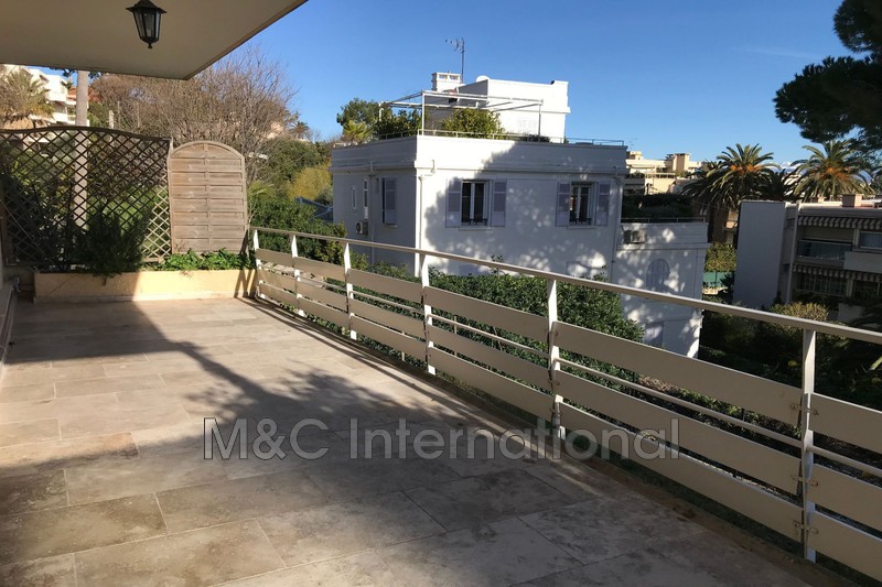 Photo Appartement Antibes Bord de mer, achat appartement 2 pièces 60 m²
