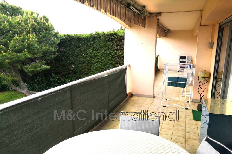 Photo Apartment Antibes Proche centre ville, to buy apartment 3 rooms 73 m²