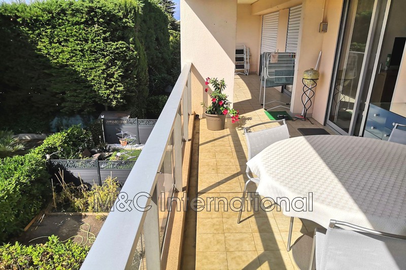 Photo Apartment Antibes Proche centre ville, to buy apartment 3 rooms 73 m²