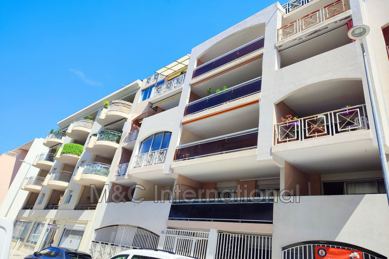 Photo Apartment Juan-les-Pins   to buy apartment  1 room   20&nbsp;m&sup2;