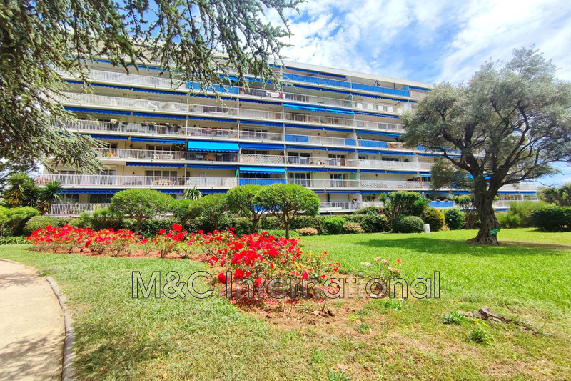 appartement  2 pièces  Antibes   38 m² -   