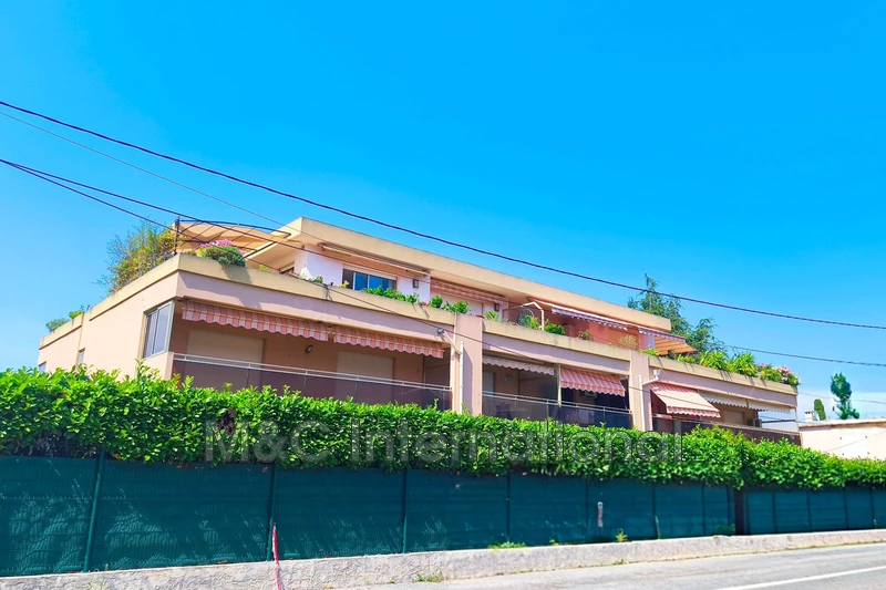 appartement  3 pièces  Juan-les-Pins   67 m² -   