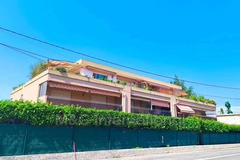 Photo Apartment Juan-les-Pins   to buy apartment  3 rooms   67&nbsp;m&sup2;