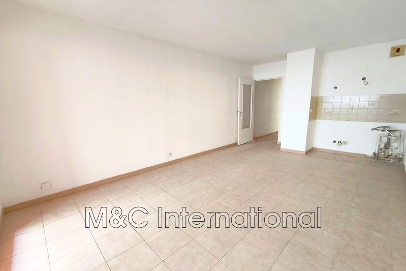 Photo Appartement Juan-les-Pins   achat appartement  2 pièces   37&nbsp;m&sup2;