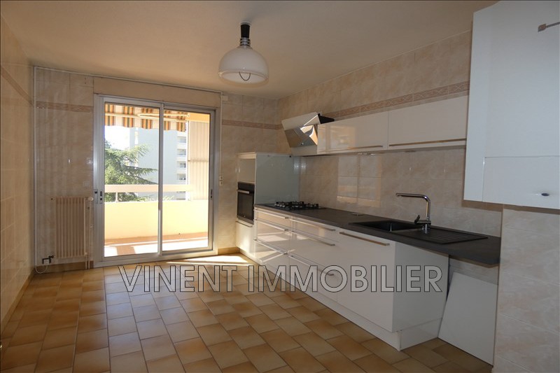 Photo Appartement Montélimar Location appartement 5 pièces 133 m²