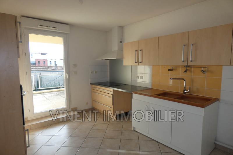 Photo Appartement Montélimar Location appartement 4 pièces 102 m²