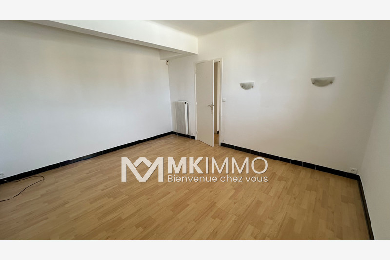 Location appartement Antibes  
