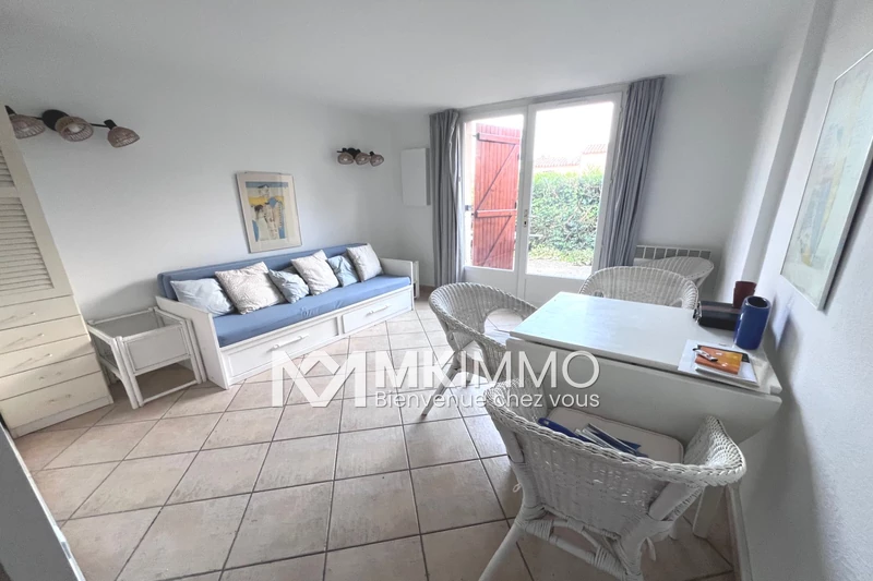 Apartment Vence  Rentals apartment  3 room   43&nbsp;m&sup2;