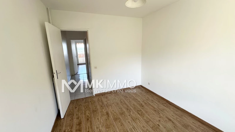 Location appartement Grasse  