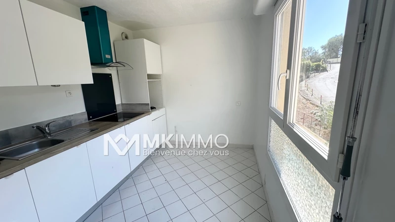 Location appartement Grasse  