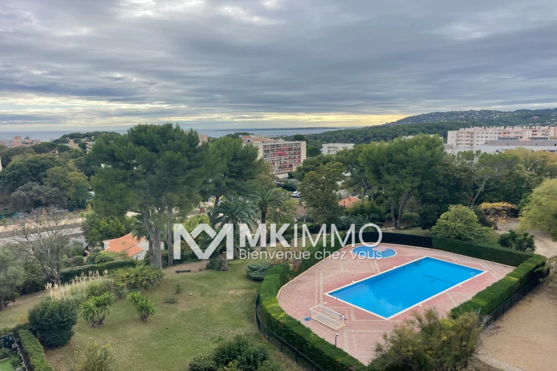 Location appartement Antibes  