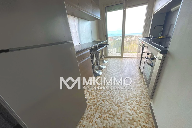 Location appartement Antibes  