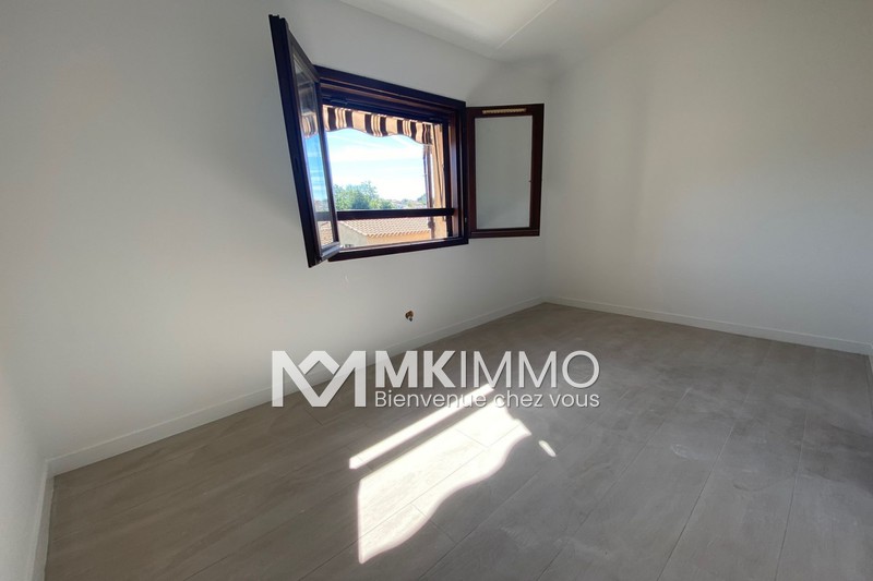 Location appartement Vence  