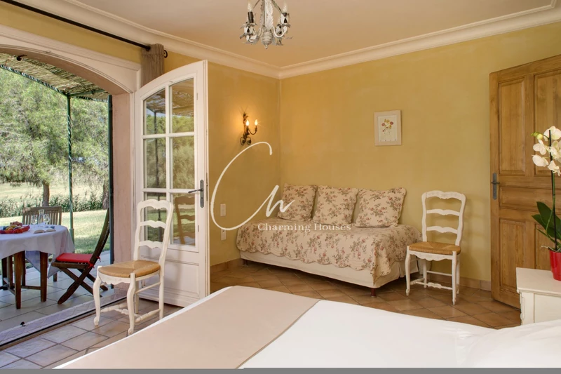 Vente propriété Aigues-Mortes  