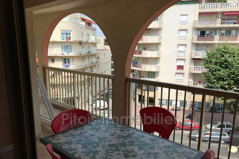 Location appartement Antibes  