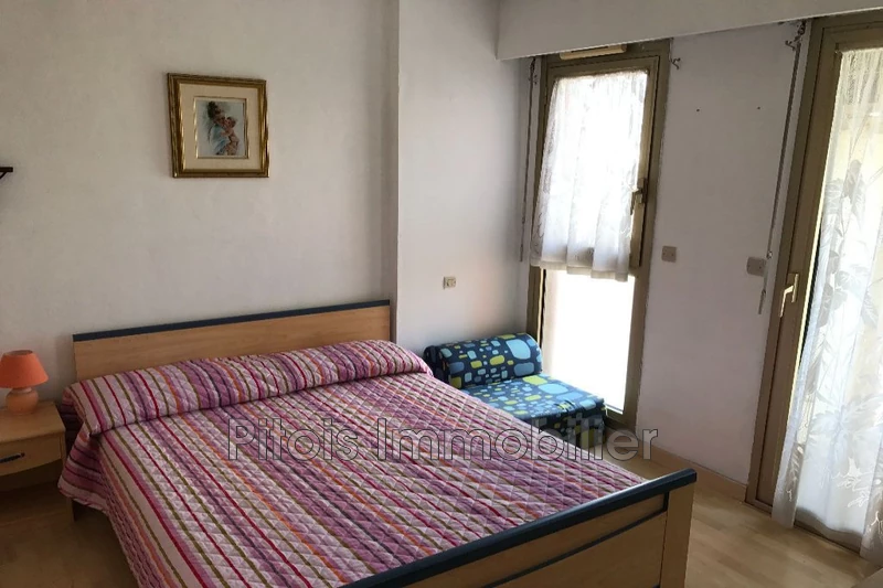 Location appartement Antibes  