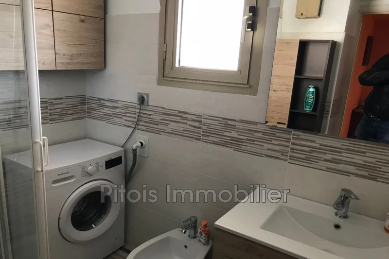 Location appartement Antibes  