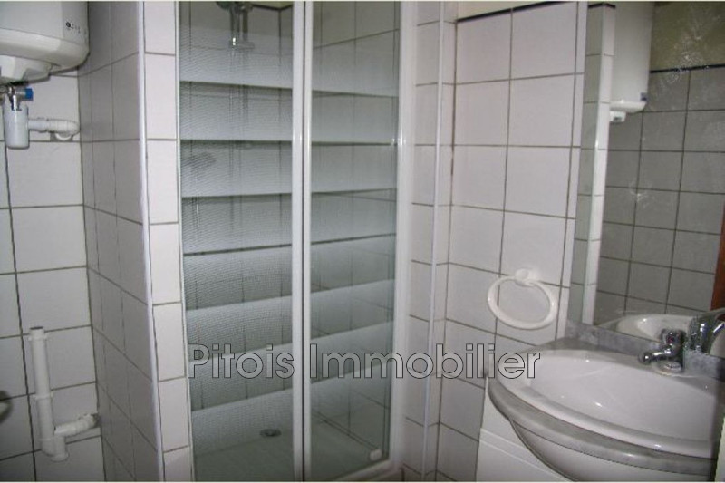Location appartement Antibes  