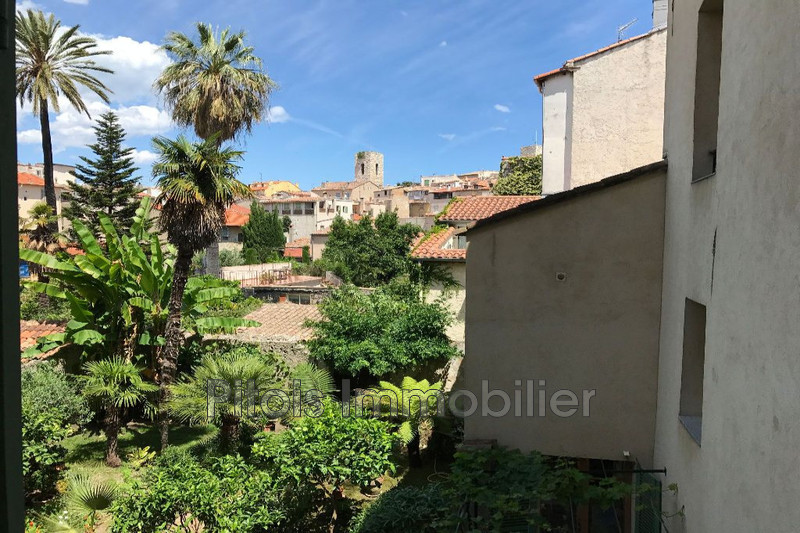 Location appartement Antibes  