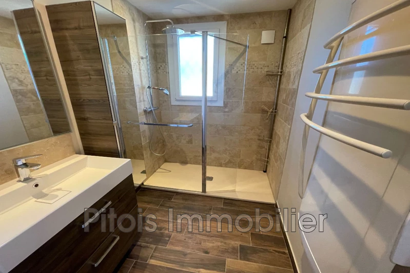 Location appartement Grasse  